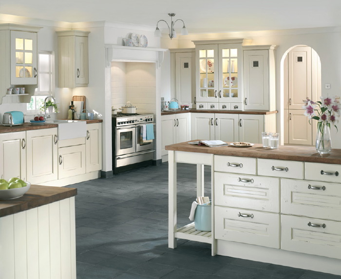 Kitchen by JF Kitchens